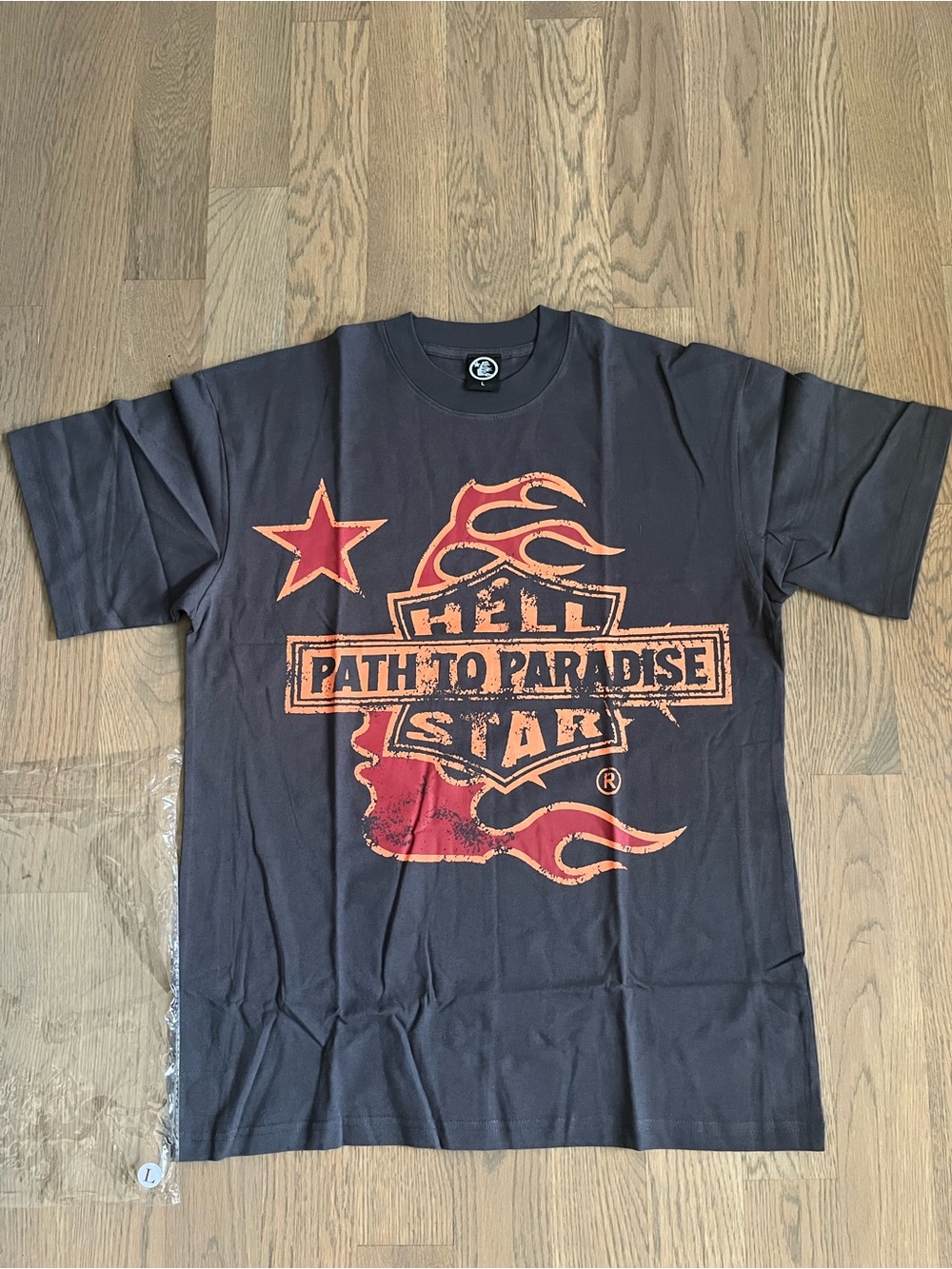 Black Graphic hellstar tee size large